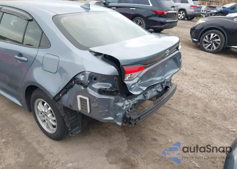 2021 Toyota Corolla Hybrid Le z USA, uszkodzony, nr VIN JTDEAMDE3MJ027919